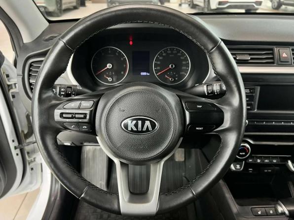 Kia Rio IV Рестайлинг с пробегом 2021 года, цена 1 695 000 рублей, 69851 км, седан, Автокод Объявления