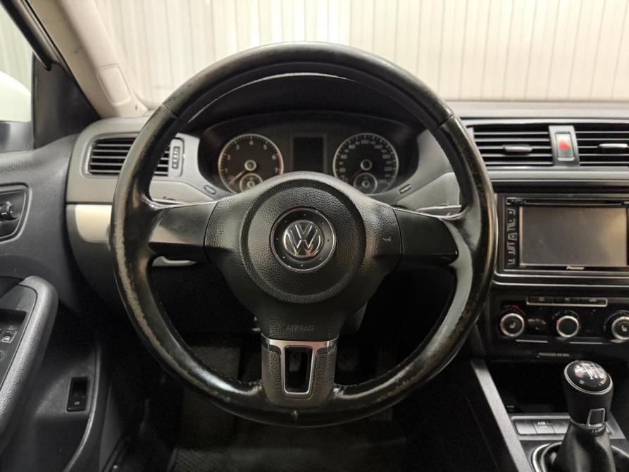 Volkswagen Jetta VI Магнитогорск  - изображение 8