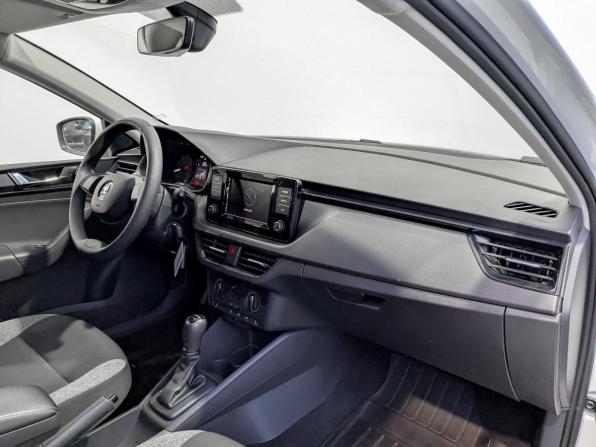 Skoda Rapid II с пробегом 2021 года, цена 1 525 000 рублей, 93086 км, лифтбек, Автокод Объявления