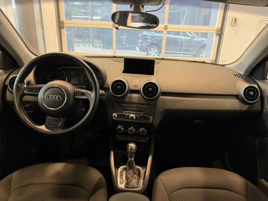 Audi A1 I (8X) Рестайлинг Подольск  - изображение 17