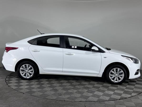 Hyundai Solaris II с пробегом 2019 года, цена 1 299 000 рублей, 146350 км, седан, Автокод Объявления