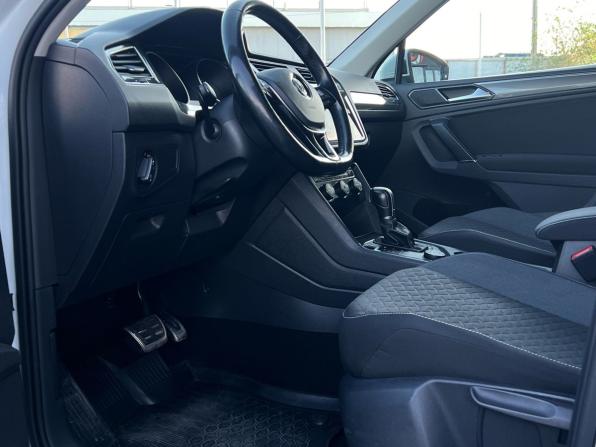 Volkswagen Tiguan II с пробегом 2018 года, цена 2 148 000 рублей, 177415 км, внедорожник, Автокод Объявления