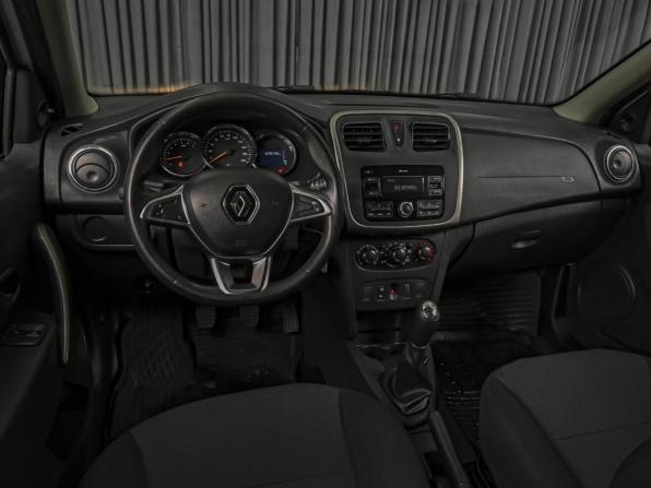 Renault Sandero II Рестайлинг с пробегом 2018 года, цена 854 000 рублей, 169648 км, хэтчбек, Автокод Объявления