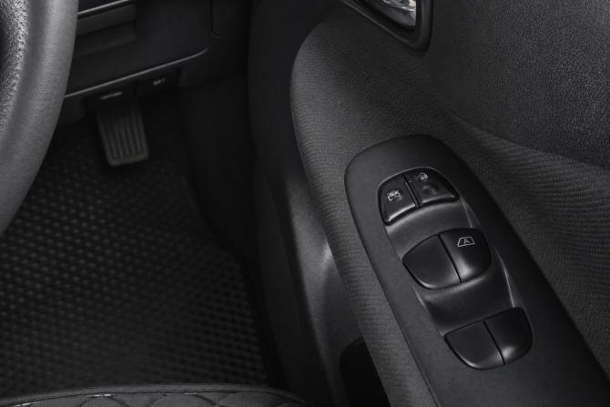 Nissan Serena III (C25) с пробегом 2010 года, цена 1 099 000 рублей, 225000 км, минивэн, Автокод Объявления