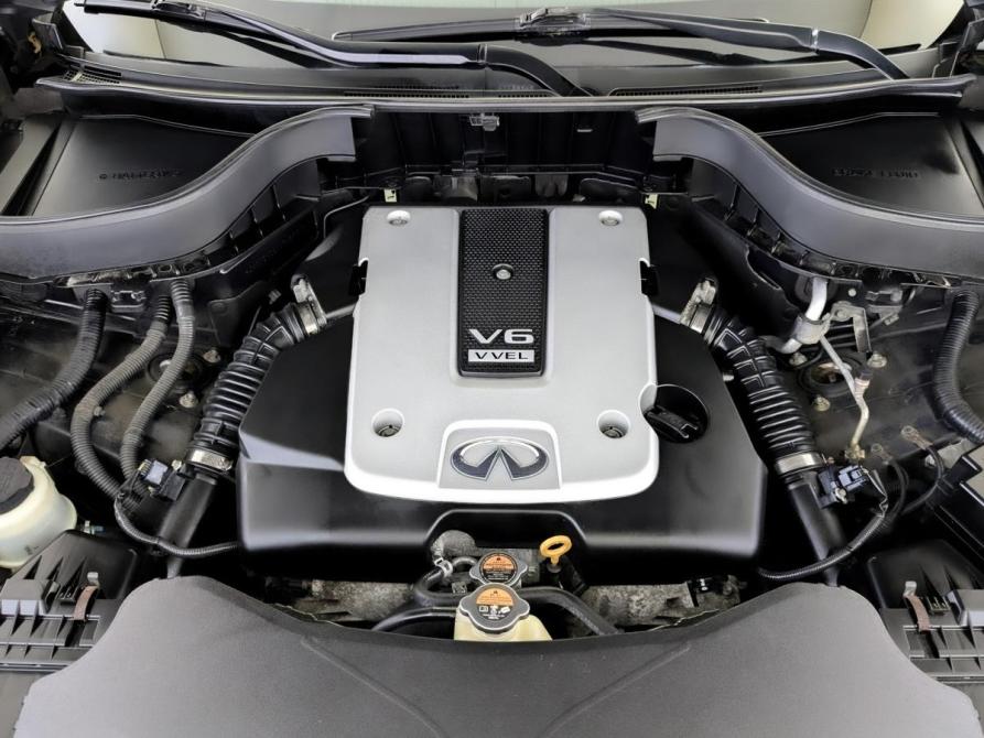Infiniti QX70 Москва  - изображение 9