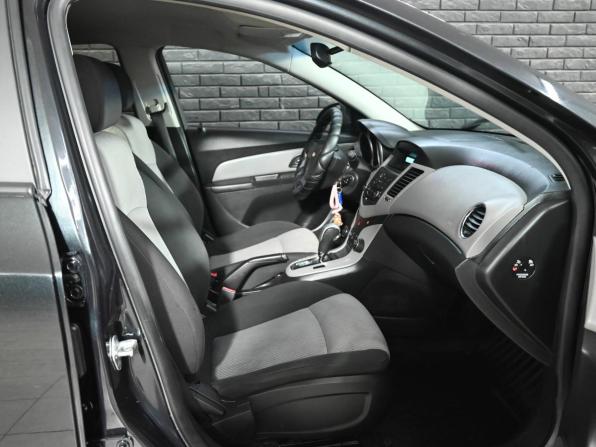 Chevrolet Cruze I с пробегом 2012 года, цена 600 000 рублей, 130311 км, хэтчбек, Автокод Объявления