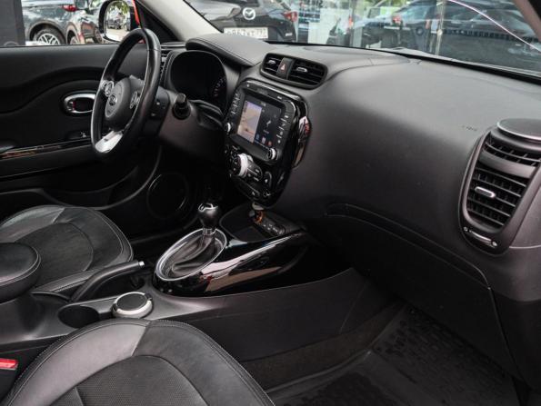 Kia Soul II Рестайлинг с пробегом 2017 года, цена 1 600 000 рублей, 111692 км, хэтчбек, Автокод Объявления