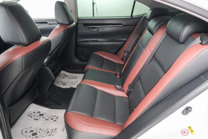 Lexus ES VI с пробегом 2015 года, цена 2 099 000 рублей, 167000 км, седан, Автокод Объявления