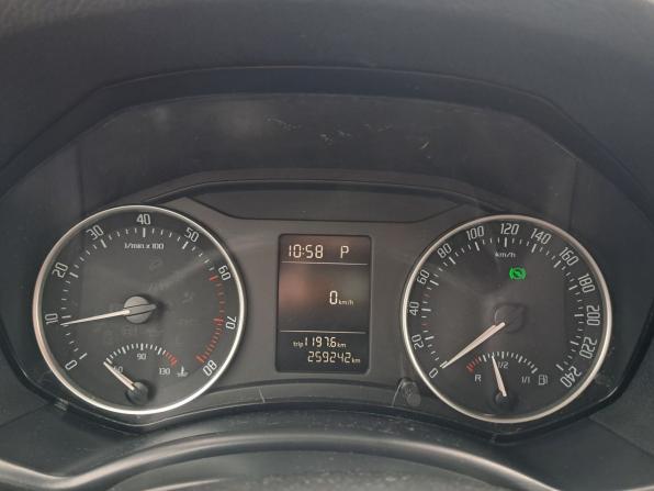 Skoda Octavia II (A5) Рестайлинг с пробегом 2013 года, цена 770 000 рублей, 259250 км, лифтбек, Автокод Объявления