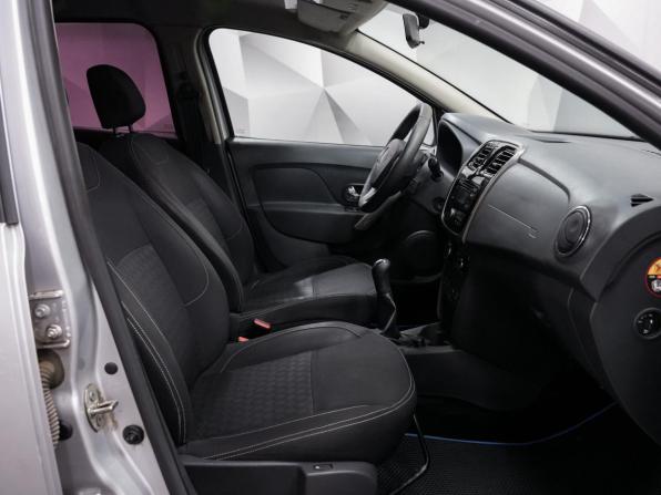 Renault Sandero II с пробегом 2015 года, цена 825 000 рублей, 155000 км, хэтчбек, Автокод Объявления