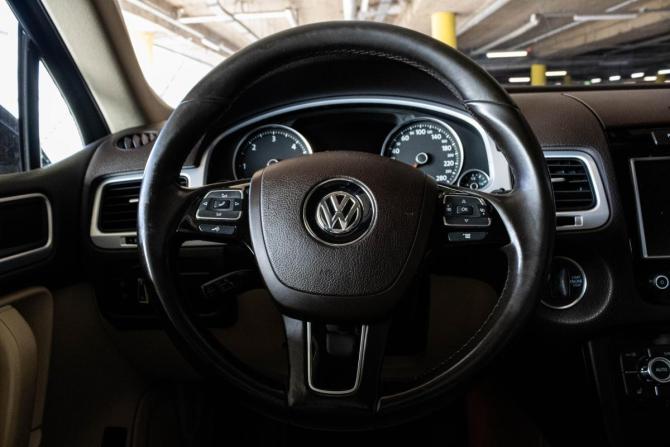 Volkswagen Touareg II с пробегом 2012 года, цена 2 250 000 рублей, 211909 км, внедорожник, Автокод Объявления