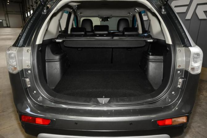 Mitsubishi Outlander III Рестайлинг с пробегом 2014 года, цена 1 329 000 рублей, 175162 км, внедорожник, Автокод Объявления