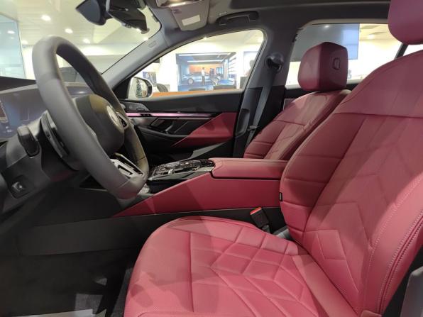BMW 5 серии VIII (G60/G61/G68) с пробегом 2025 года, цена 8 350 000 рублей, 20 км, седан, Автокод Объявления
