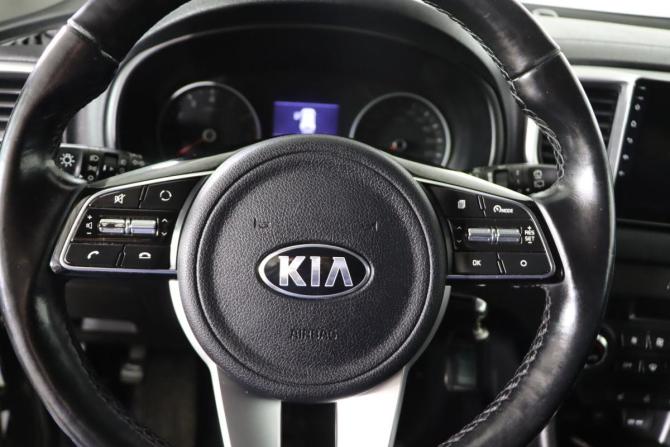 Kia Sportage IV Рестайлинг с пробегом 2019 года, цена 1 849 990 рублей, 174263 км, внедорожник, Автокод Объявления