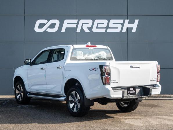 Isuzu D-Max III с пробегом 2025 года, цена 4 050 000 рублей, 20 км, offers.body_type.unknown, Автокод Объявления