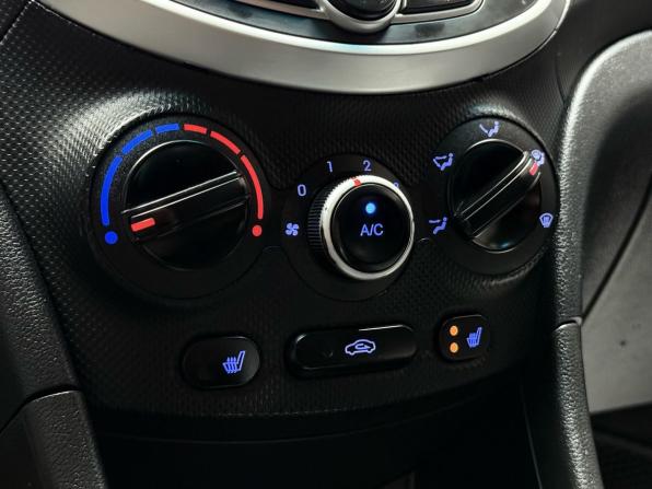 Hyundai Solaris I с пробегом 2013 года, цена 699 000 рублей, 158343 км, хэтчбек, Автокод Объявления