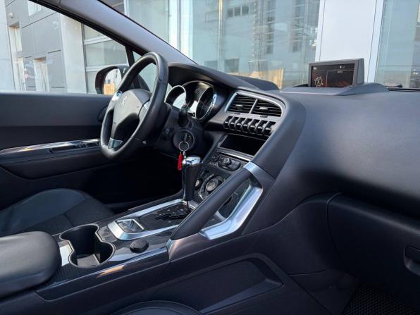 Peugeot 3008 I Рестайлинг с пробегом 2014 года, цена 955 000 рублей, 200450 км, внедорожник, Автокод Объявления