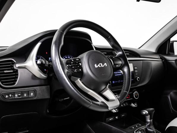 Kia Rio IV Рестайлинг с пробегом 2021 года, цена 2 099 000 рублей, 74500 км, хэтчбек, Автокод Объявления