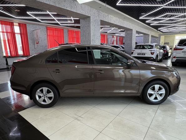 Skoda Rapid I Рестайлинг с пробегом 2019 года, цена 1 635 000 рублей, 74738 км, лифтбек, Автокод Объявления