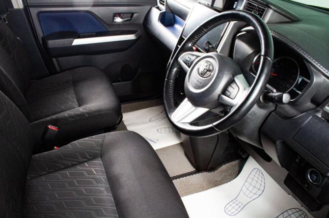 Toyota Roomy I Рестайлинг с пробегом 2018 года, цена 1 309 000 рублей, 125000 км, микровэн, Автокод Объявления
