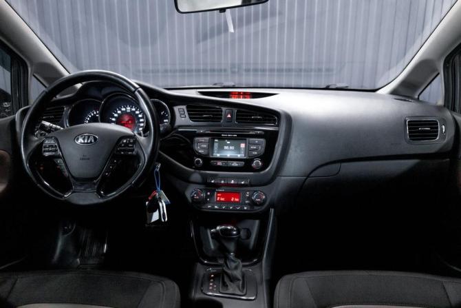 Kia Ceed II с пробегом 2014 года, цена 1 199 000 рублей, 155639 км, хэтчбек, Автокод Объявления
