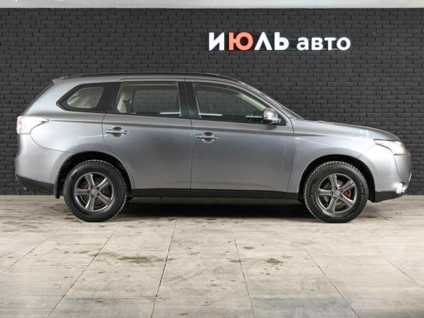 Mitsubishi Outlander III с пробегом 2012 года, цена 1 355 000 рублей, 203263 км, внедорожник, Автокод Объявления