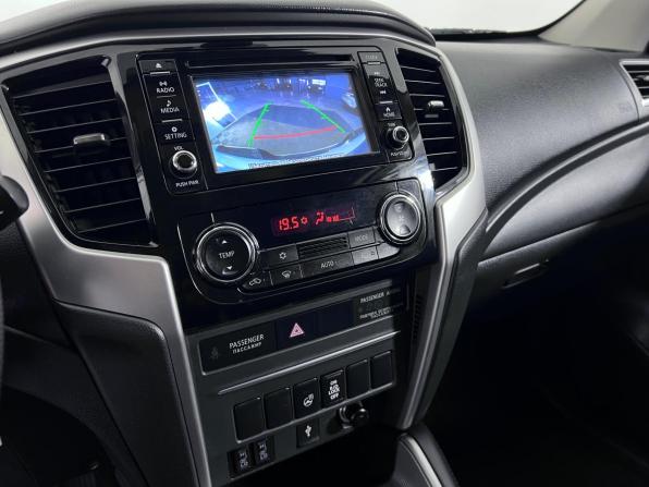 Mitsubishi L200 V Рестайлинг с пробегом 2020 года, цена 3 599 000 рублей, 98339 км, пикап, Автокод Объявления