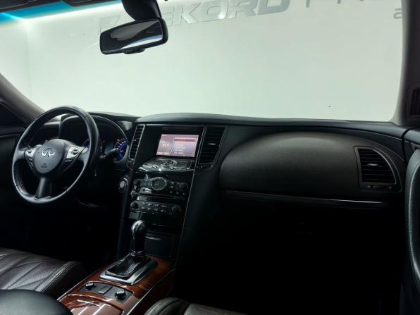 Infiniti QX70 с пробегом 2016 года, цена 2 250 000 рублей, 218902 км, внедорожник, Автокод Объявления