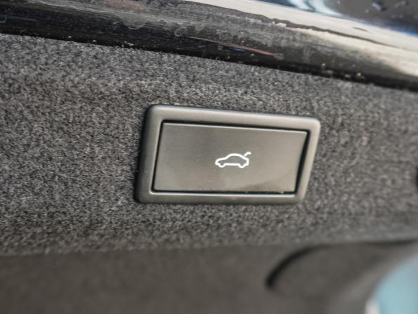 Skoda Superb IV с пробегом 2024 года, цена 2 979 000 рублей, 47256 км, лифтбек, Автокод Объявления