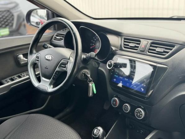 Kia Rio III Рестайлинг с пробегом 2015 года, цена 1 049 000 рублей, 171000 км, седан, Автокод Объявления