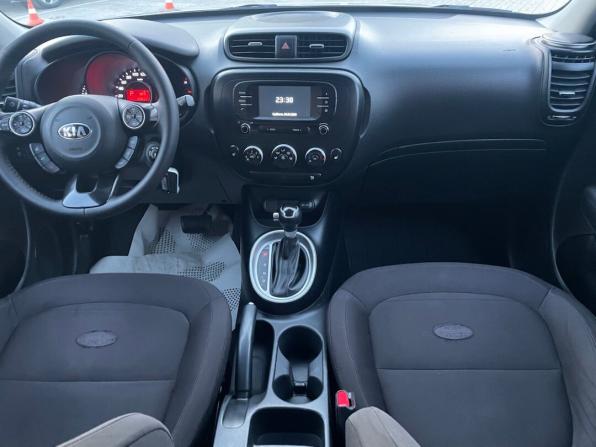 Kia Soul II Рестайлинг с пробегом 2018 года, цена 1 319 900 рублей, 122818 км, хэтчбек, Автокод Объявления