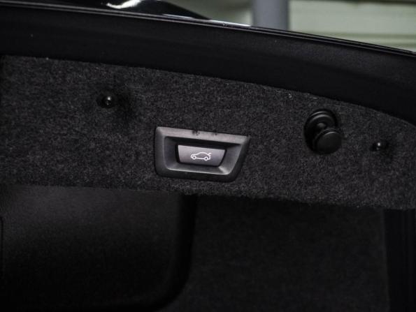BMW 5 серии VI (F10/F11/F07) с пробегом 2012 года, цена 2 569 000 рублей, 299338 км, седан, Автокод Объявления