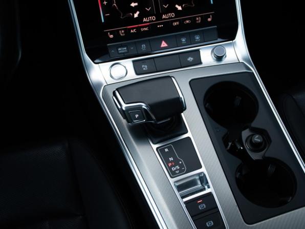 Audi A6 V (C8) с пробегом 2019 года, цена 4 128 000 рублей, 86000 км, седан, Автокод Объявления