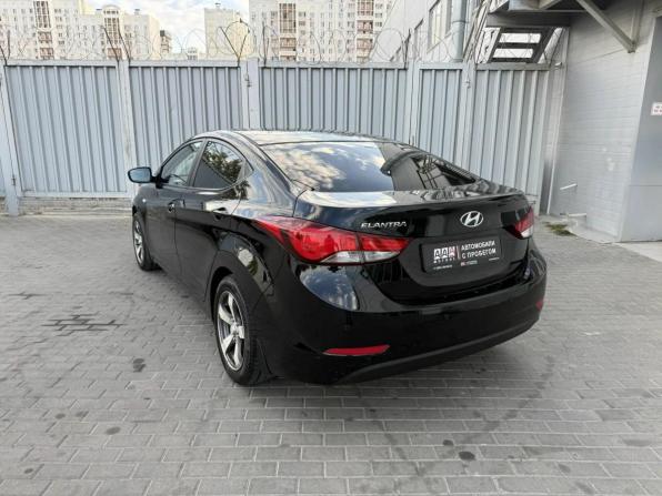 Hyundai Elantra V (MD) Рестайлинг с пробегом 2015 года, цена 1 149 000 рублей, 201506 км, седан, Автокод Объявления