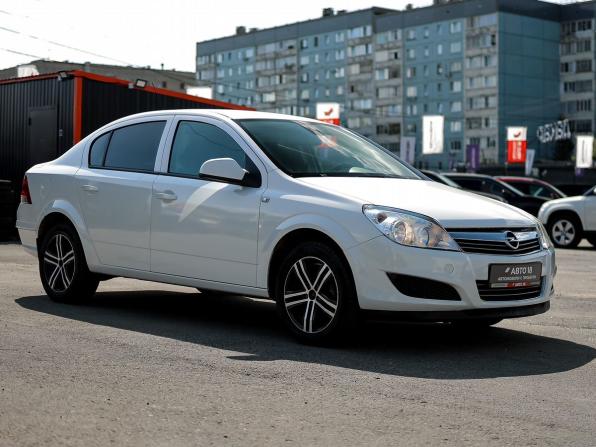 Opel Astra H Рестайлинг с пробегом 2014 года, цена 709 000 рублей, 132000 км, седан, Автокод Объявления