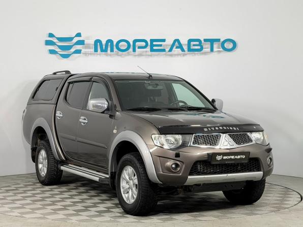 Mitsubishi L200 IV с пробегом 2013 года, цена 1 350 000 рублей, 297000 км, пикап, Автокод Объявления