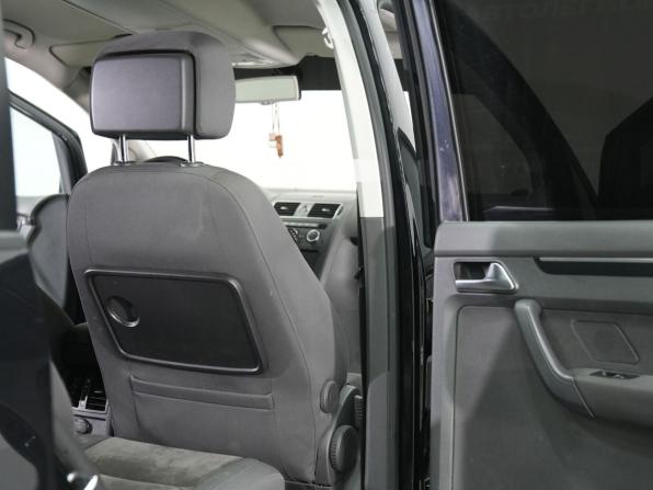 Volkswagen Touran I Рестайлинг 2 с пробегом 2012 года, цена 880 000 рублей, 210000 км, компактвэн, Автокод Объявления