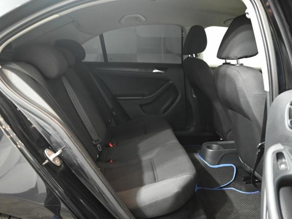 Volkswagen Jetta VI Рестайлинг с пробегом 2015 года, цена 950 000 рублей, 163892 км, седан, Автокод Объявления