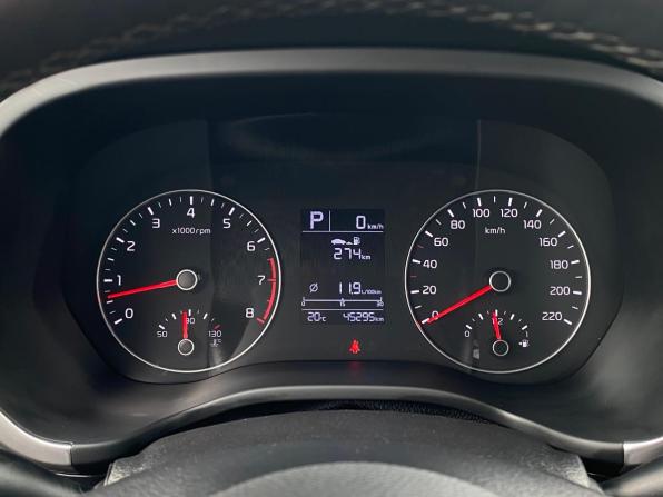 Kia Rio IV Рестайлинг с пробегом 2020 года, цена 1 629 000 рублей, 45292 км, седан, Автокод Объявления