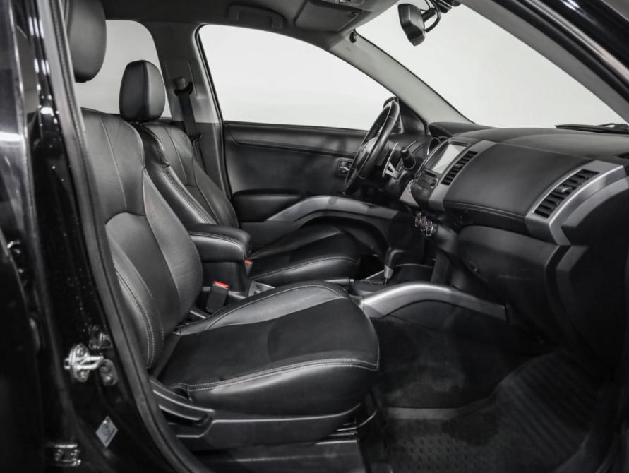Mitsubishi Outlander II Рестайлинг Санкт-Петербург  - изображение 18