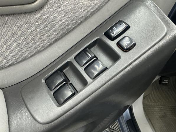 Toyota Highlander I (XU20) Рестайлинг с пробегом 2004 года, цена 980 000 рублей, 317504 км, внедорожник, Автокод Объявления
