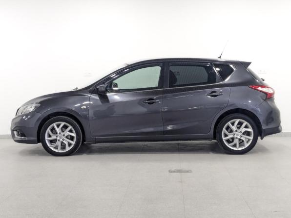 Nissan Tiida II с пробегом 2015 года, цена 1 300 000 рублей, 70213 км, хэтчбек, Автокод Объявления