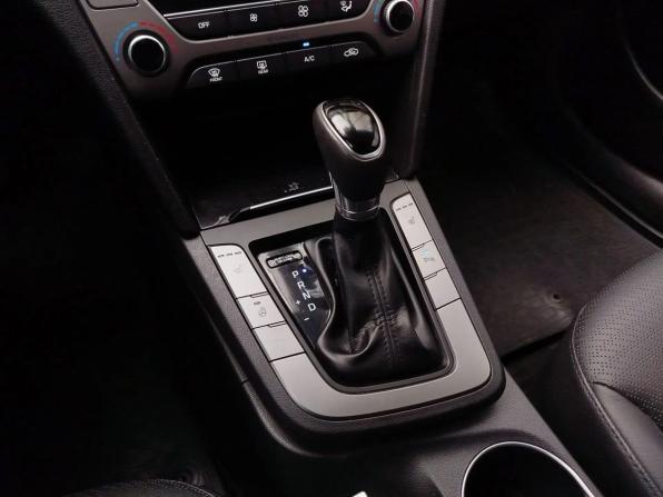 Hyundai Elantra VI (AD) с пробегом 2017 года, цена 1 300 000 рублей, 161906 км, седан, Автокод Объявления