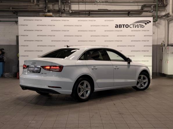 Audi A3 III (8V) Рестайлинг с пробегом 2019 года, цена 1 799 000 рублей, 110000 км, седан, Автокод Объявления
