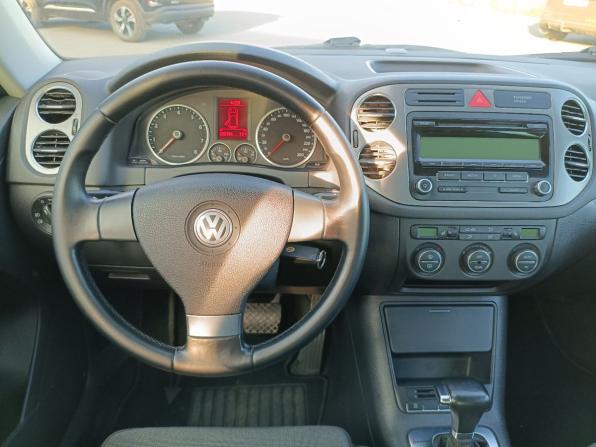 Volkswagen Tiguan I с пробегом 2009 года, цена 999 000 рублей, 240000 км, внедорожник, Автокод Объявления