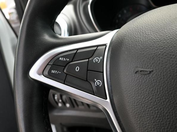Renault Kaptur I Рестайлинг с пробегом 2021 года, цена 1 727 000 рублей, 42106 км, внедорожник, Автокод Объявления