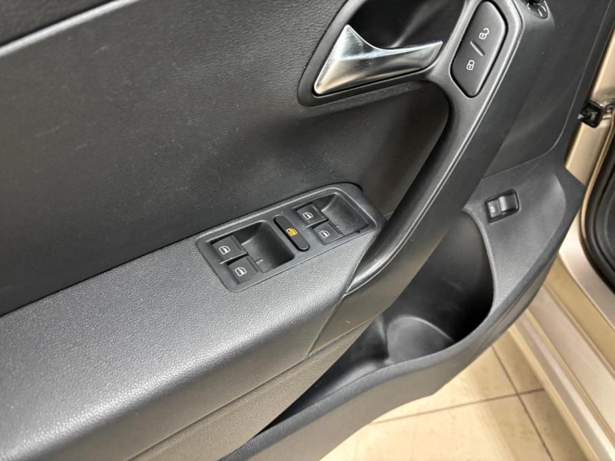 Volkswagen Polo V Рестайлинг Альметьевск  - изображение 11