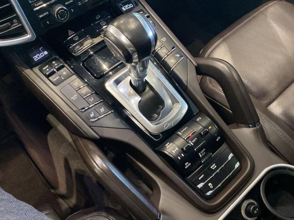 Porsche Cayenne II Рестайлинг (958) с пробегом 2015 года, цена 3 850 000 рублей, 218526 км, внедорожник, Автокод Объявления