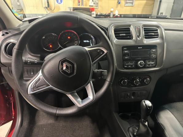 Renault Sandero II Рестайлинг с пробегом 2019 года, цена 1 341 000 рублей, 40545 км, хэтчбек, Автокод Объявления