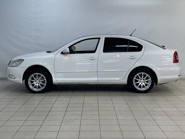 Skoda Octavia II (A5) Рестайлинг с пробегом 2012 года, цена 895 000 рублей, 137246 км, лифтбек, Автокод Объявления